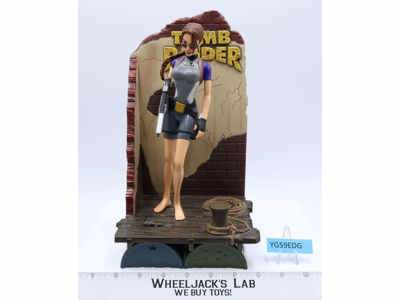 Lara Croft Tomb Raider Wet Suit 1998 Playmates 9" Action Figure
