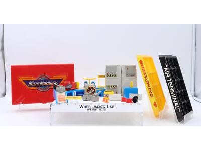 Red Service Station Gas Playset Complete Micro Machines 1988 Galoob Case