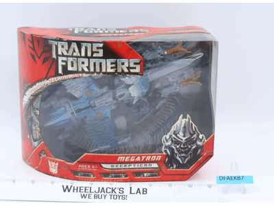 Megatron Voyager Class Transformers Movie 2007 Hasbro Figure NEW MISB SEALED