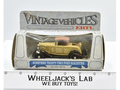 1932 Ford Roadster Vintage Vehicles #2501 ERTL Die-Cast Metal Toys