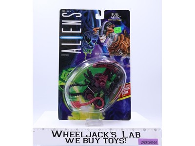 Bull Alien W/ Comic Aliens 1992 Kenner Vintage Action Figure NEW SEALED