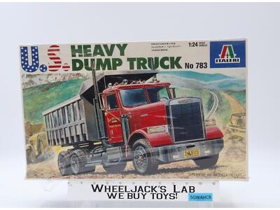 #783 U.S. Heavy Dump Truck Italeri 1:24 Scale Model Kit NEW SEALED