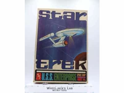 Star Trek USS Enterprise Space Ship AMT Model Kit NEW