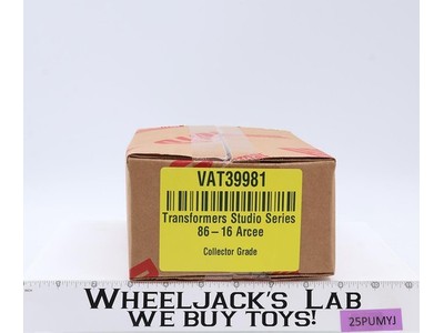 Arcee 86-16 Transformers Studio Series BBTS Collector Grade Hasbro NEW SEALED