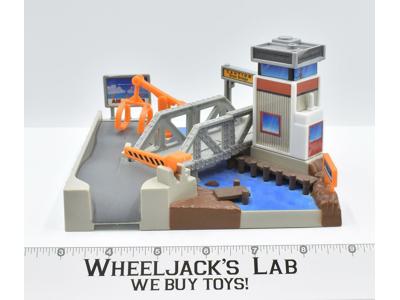 Drawbridge Bay 100% Complete Highways & Byways Micro Machines 1994 Galoob