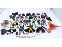 Lot of 17 Superheroes & Accessories X-Men Comics ToyBiz Kenner Action Figure