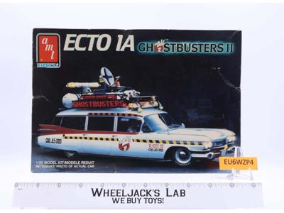 Ecto 1A Ghostbusters II AMT ERTL Model Kit 1/25 Scale