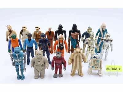 Lot of 20 Star Wars 1970s-1980s Kenner Vintage Action Figures