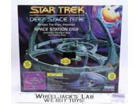 Space Station DS9 Star Trek Deep Space 9 1994 Playmates NEW MISB SEALED