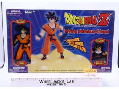 Gohan Goku FLying Numbus Cloud Dragon Ball Z 2000 Irwin Toys Action Figure Set