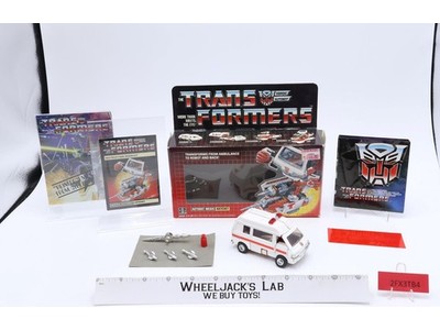 Ratchet 100% Complete W/BOX 1984 Vintage Hasbro G1 Transformers Figure