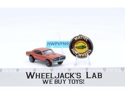 Custom Cougar Orange 1968 WITH BUTTON Redline Hot Wheels Mattel Vintage Redline