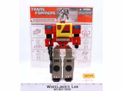 Autobot Blaster 100% Complete Transformers Universe Reissue 2010 Hasbro Figure