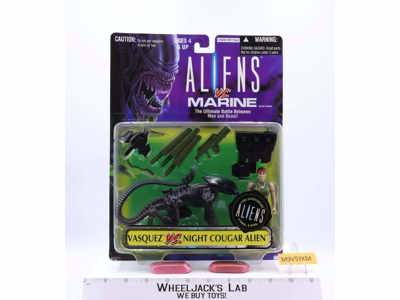 Vasquez VS. Night Cougar Alien 1996 Kenner Action Figure NEW MOSC SEALED