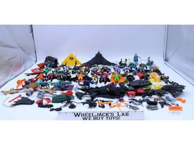 Giant Lot of Batman DC Comics Superheroes ToyBiz Kenner Figures & Accessories