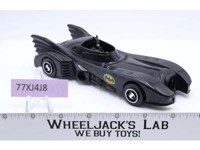 Batman w/ Batmobile DC Comics Batman 1989 Kenner Vintage Action Figure Vehicle