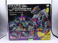 Trypticon 100% Complete W Box 1986 Vintage Hasbro G1 Transformers Action Figure
