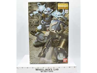 MS-07B-3 Gouf Custom Land Battle Mobile Suit 2001 Bandai NEW Model Kit