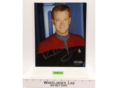 Tom Paris Star Trek Voyager Robert Duncan McNeil AUTOGRAPHED 8x10 Picture