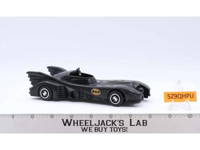 Batman w/ Batmobile DC Comics Batman 1989 Kenner Vintage Action Figure Vehicle