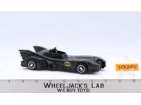 Batman w/ Batmobile DC Comics Batman 1989 Kenner Vintage Action Figure Vehicle
