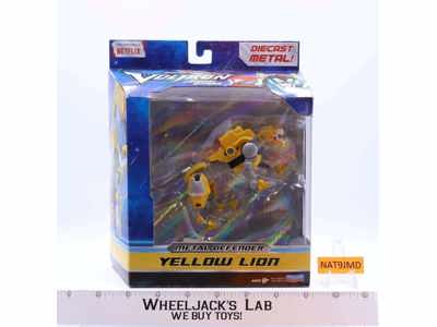 Yellow Lion Metal Defender Voltron Legendary Defender Netflix Playmates SEALED