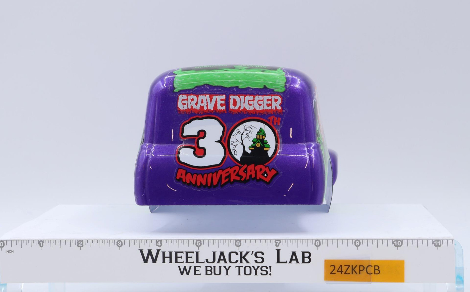 #3680X Grave Digger Body Monster Jam 30th Anniversary 2012 Traxxas NEAR MINT