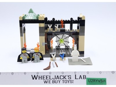 #4704 The Chamber of Winged Keys 100% Complete NO Manual Harry Potter 2001 Lego