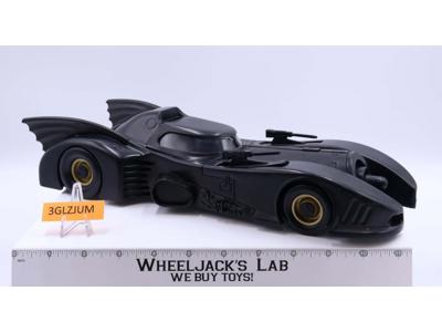 Batmobile DC Comics Batman Returns Dark Knight 1990 Kenner Action Figure Vehicle