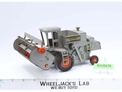 Allis Chalmers Gleaner Combine Die Cast ERTL 1/32 Scale Toy Farm Vehicle