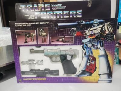 Megatron 100% Complete NR MINT FIGURE W/Box G1 Transformers 1984 Hasbro