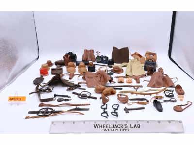 Lot of Accessories / Weapons Johnny West Marx Vintage Accessories