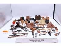 Lot of Accessories / Weapons Johnny West Marx Vintage Accessories