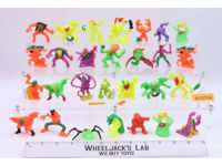 Lot of 28 Monsters in my Pocket Mattel 1980's Action Figures