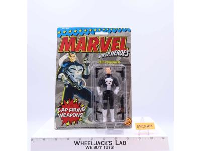 The Punisher Marvel Super Heroes 1990 Toybiz Action Figure NEW MOSC SEALED