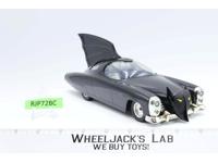Batmobile of 1950 DC Comics Batman 2002 Johnny Lightning Vehicle