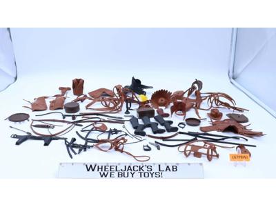 Lot of Accessories / Weapons Johnny West Marx Vintage Accessories