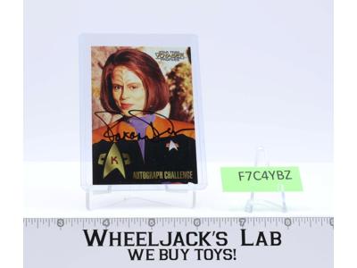 Lt. B'Elanna Torres Star Trek Voyager Roxann Dawson AUTOGRAPHED Trading Card