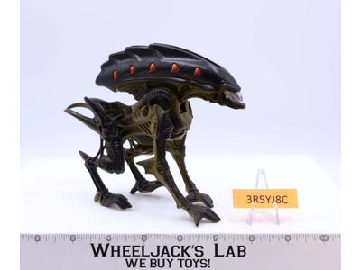Wild Boar Alien W/ Hidden Spikes 100% Complete Aliens 1994 Kenner Action Figure