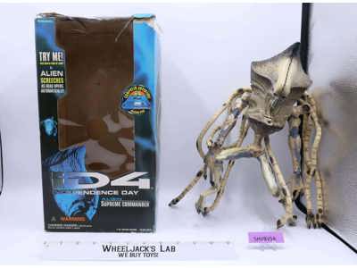 Alien Supreme Commander Independence Day 1996 Trendmasters Action Figure