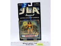 Wonder Woman Justice League Of America DC Comics Hasbro 1999 Action Figure MOSC