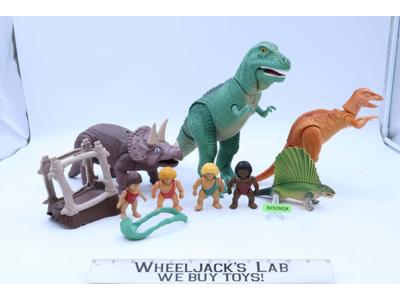 Lot of 8 Definitely Dinosaurs 1987 Playskool Action Figures + Accessories