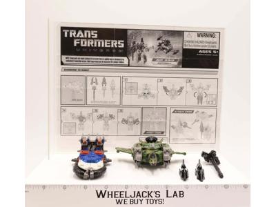 Air Raid + Storm Surge Transformers War of Waves 2009 Hasbro Action Figures