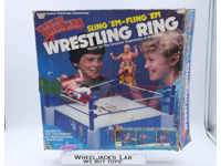 Sling EM Fling EM Wrestling Ring Complete W/ Box WWF LJN Wrestling Vintage