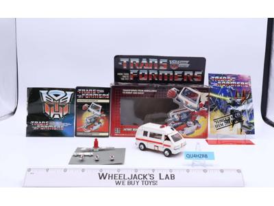 Ratchet 100% Complete W NICE BOX & FIGURE 1985 Vintage Hasbro G1 Transformers