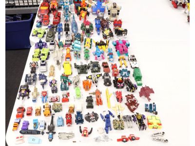 Giant Lot of G1 Transformers 1980's Hasbro Vintage Action Figures