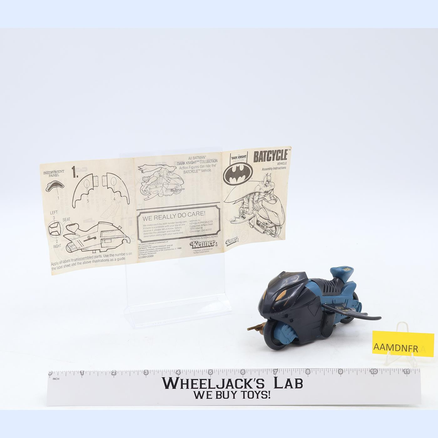 Batcycle 100% Complete DC Comics Batman The Dark Knight 1990 Kenner Vehicle