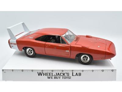 1969 Dodge Charger Daytona Hemi American Muscle 1995 ERTL Die Cast Car