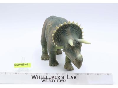 Triceratops JP08 W/ Dino Damage Wound Jurassic Park 1993 Kenner Action Figure