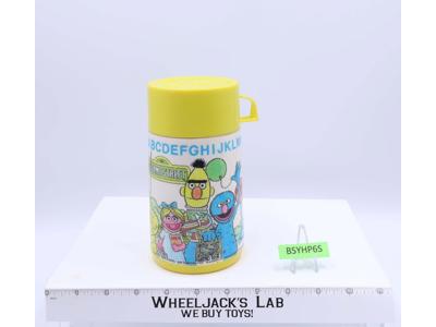 Sesame Street Plastic Thermos 1979 Aladdin Industries Inc.